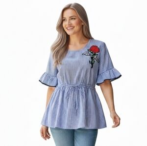 Jiajia Women's Blue Striped "Par Amour" Short Sleeve Blouse Size Small/Medium